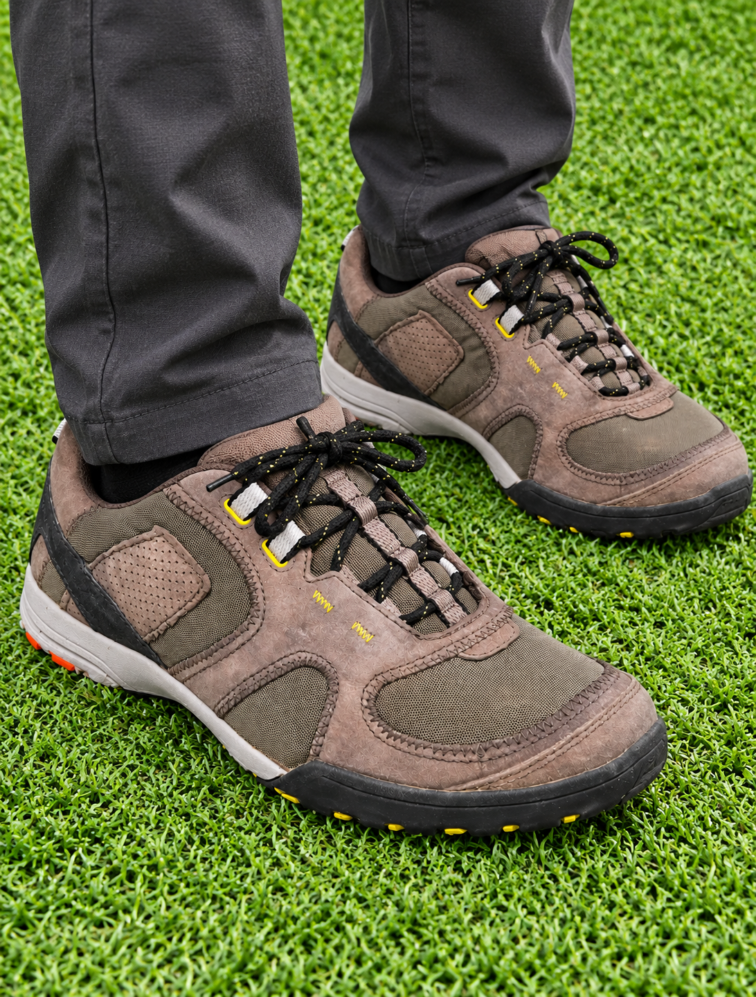 01 Clarks Wavewalk Suede Shoes