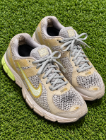 Nike Zoom Vomero 5 Sneakers
