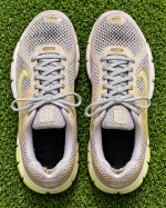 Nike Zoom Vomero 5 Sneakers