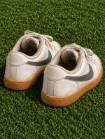 Nike Capri II Sneakers